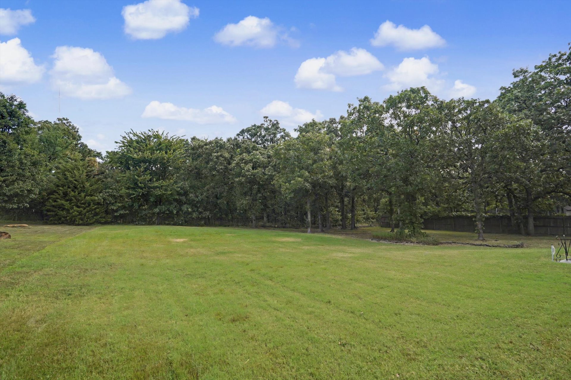 9279 Black Oak Lane Property Photo 9