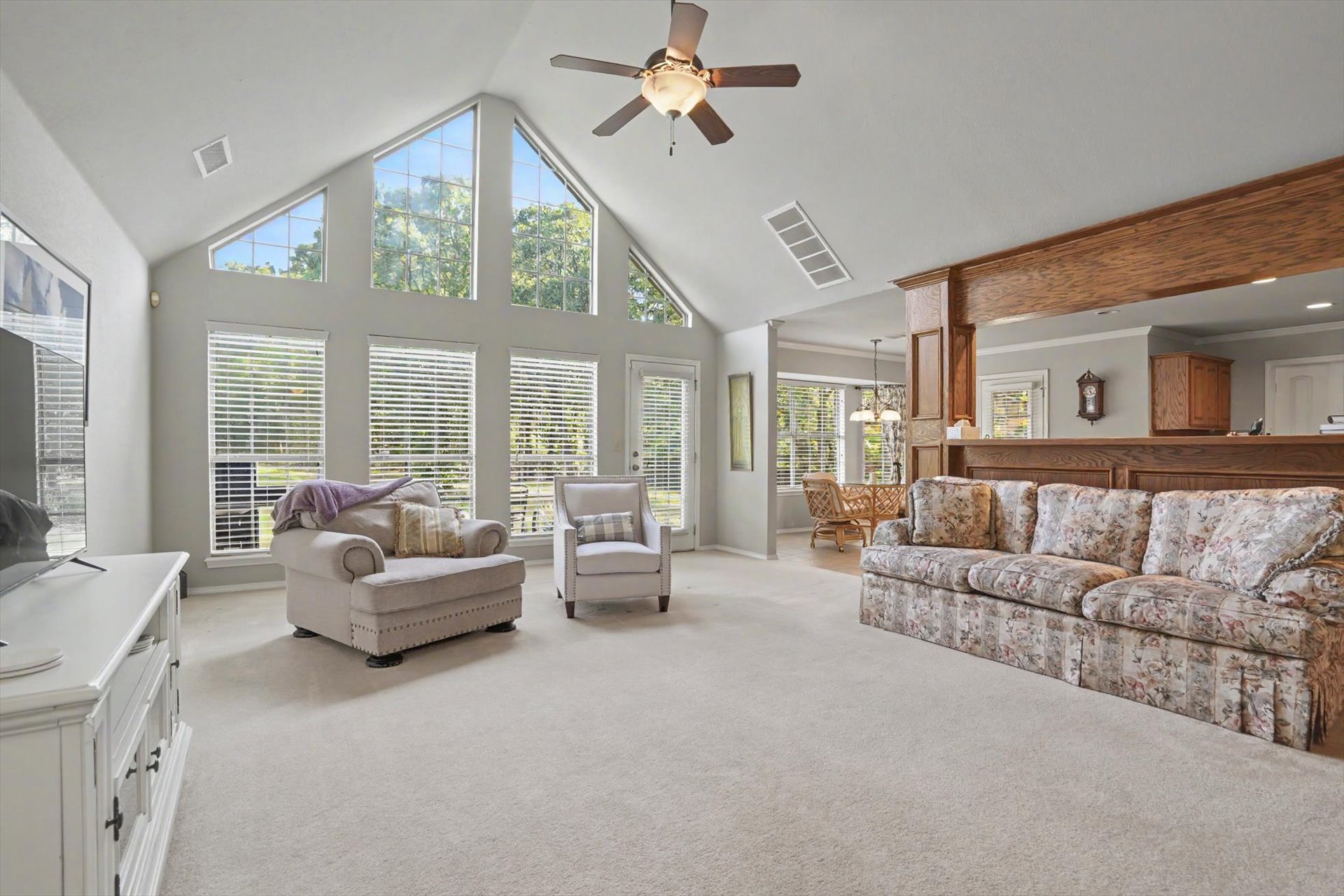 9279 Black Oak Lane Property Photo 14