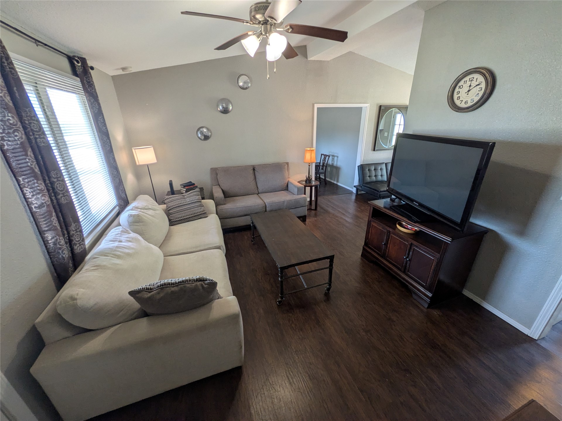 113 Barris Boulevard Property Photo 2