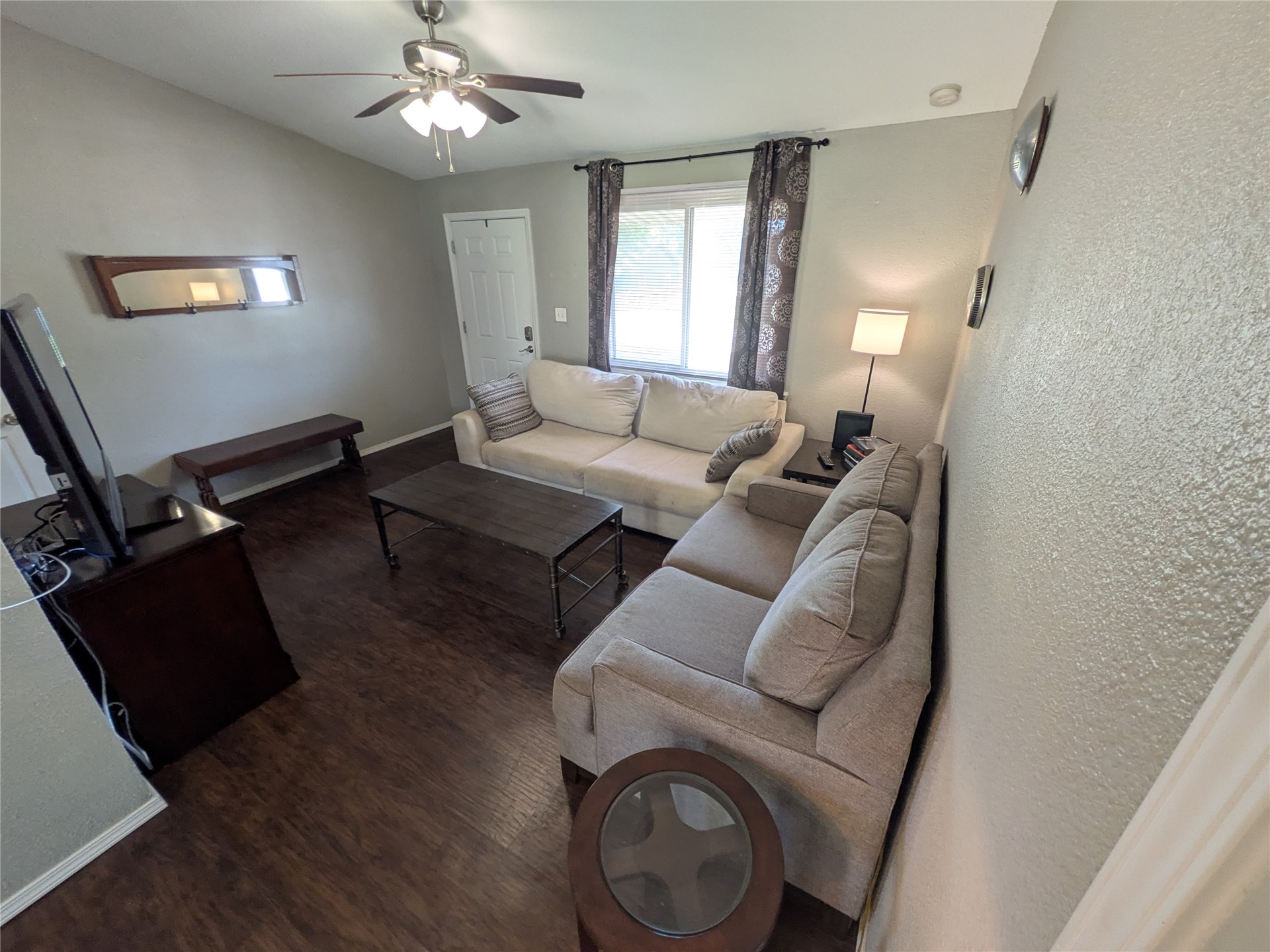113 Barris Boulevard Property Photo 3