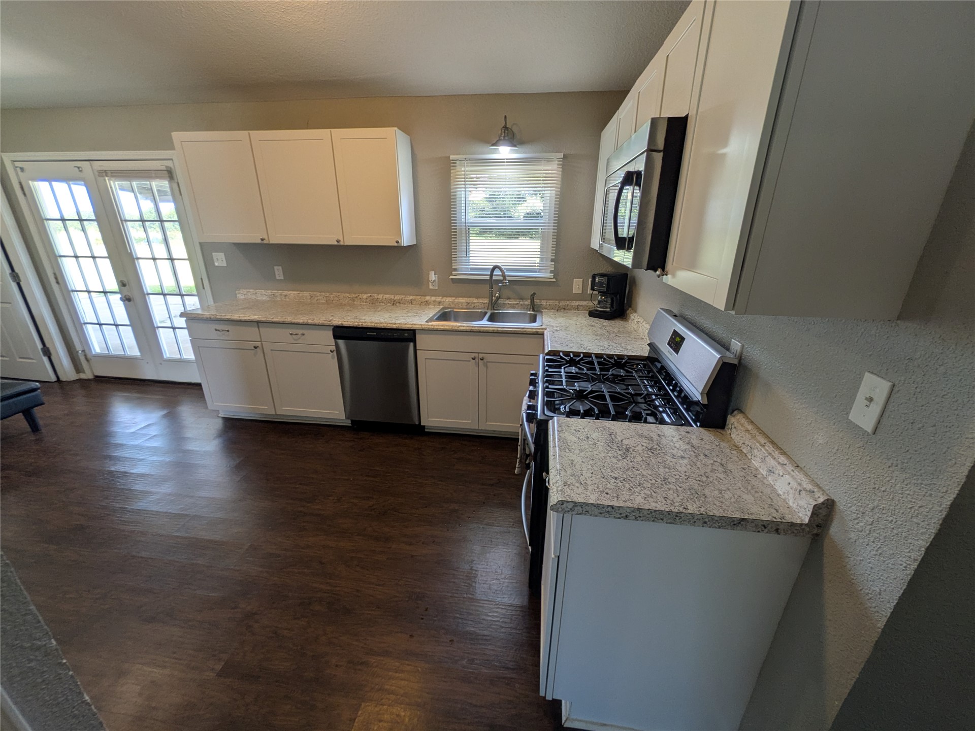 113 Barris Boulevard Property Photo 5