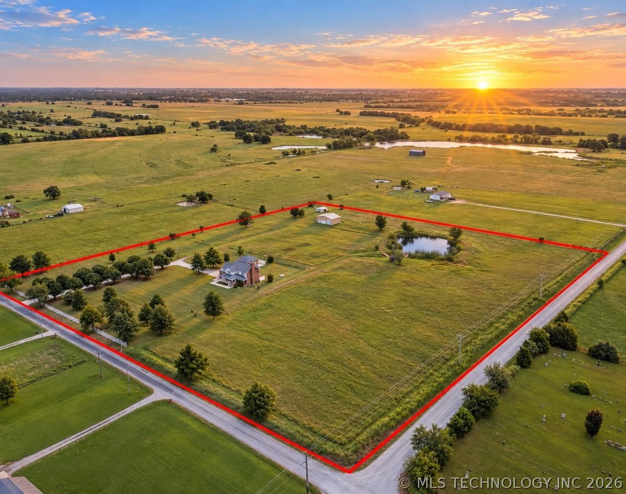 18880 S 270 Road Property Photo 4