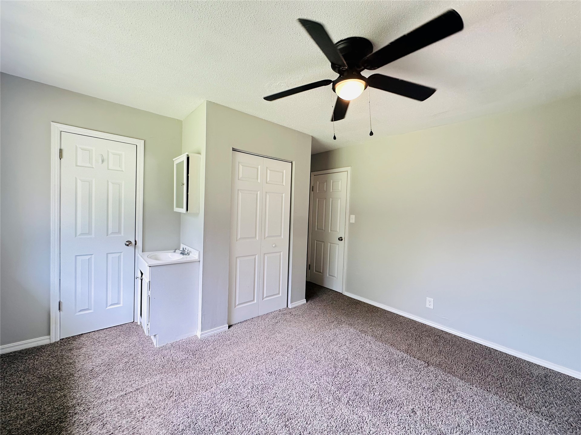 12315 E 24th Street Property Photo 22