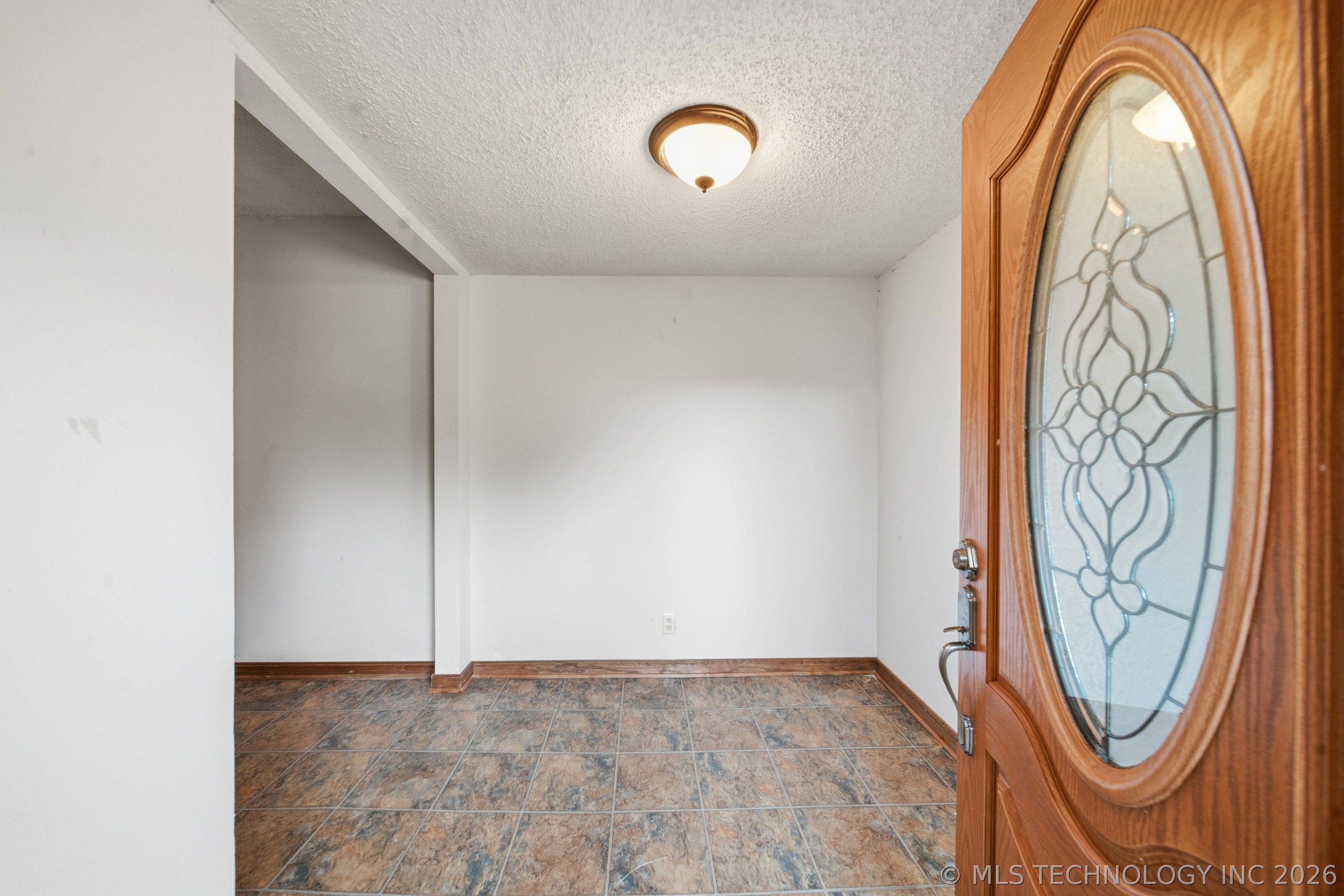 3620 Lakeside Drive Property Photo 5