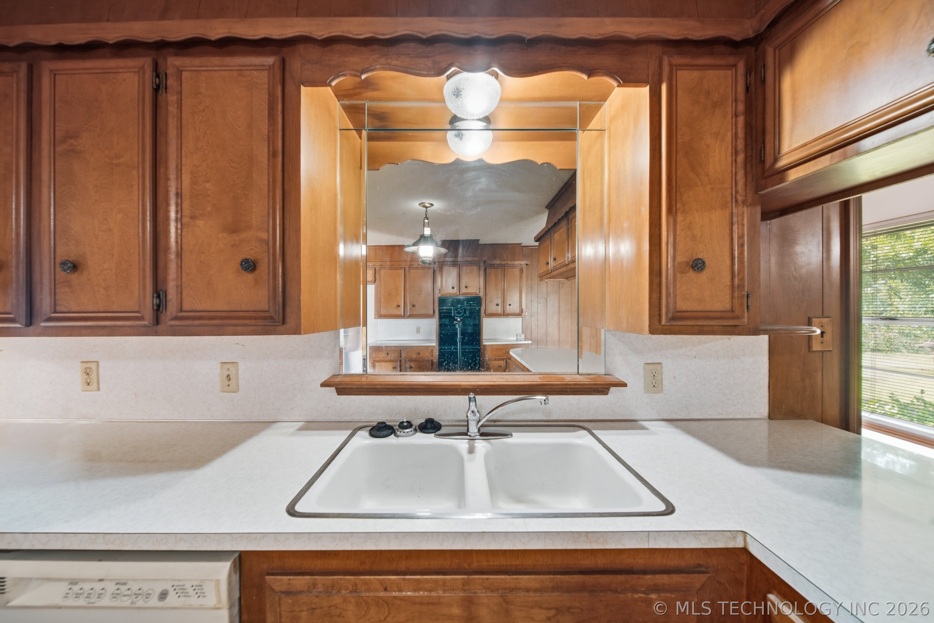 3620 Lakeside Drive Property Photo 14