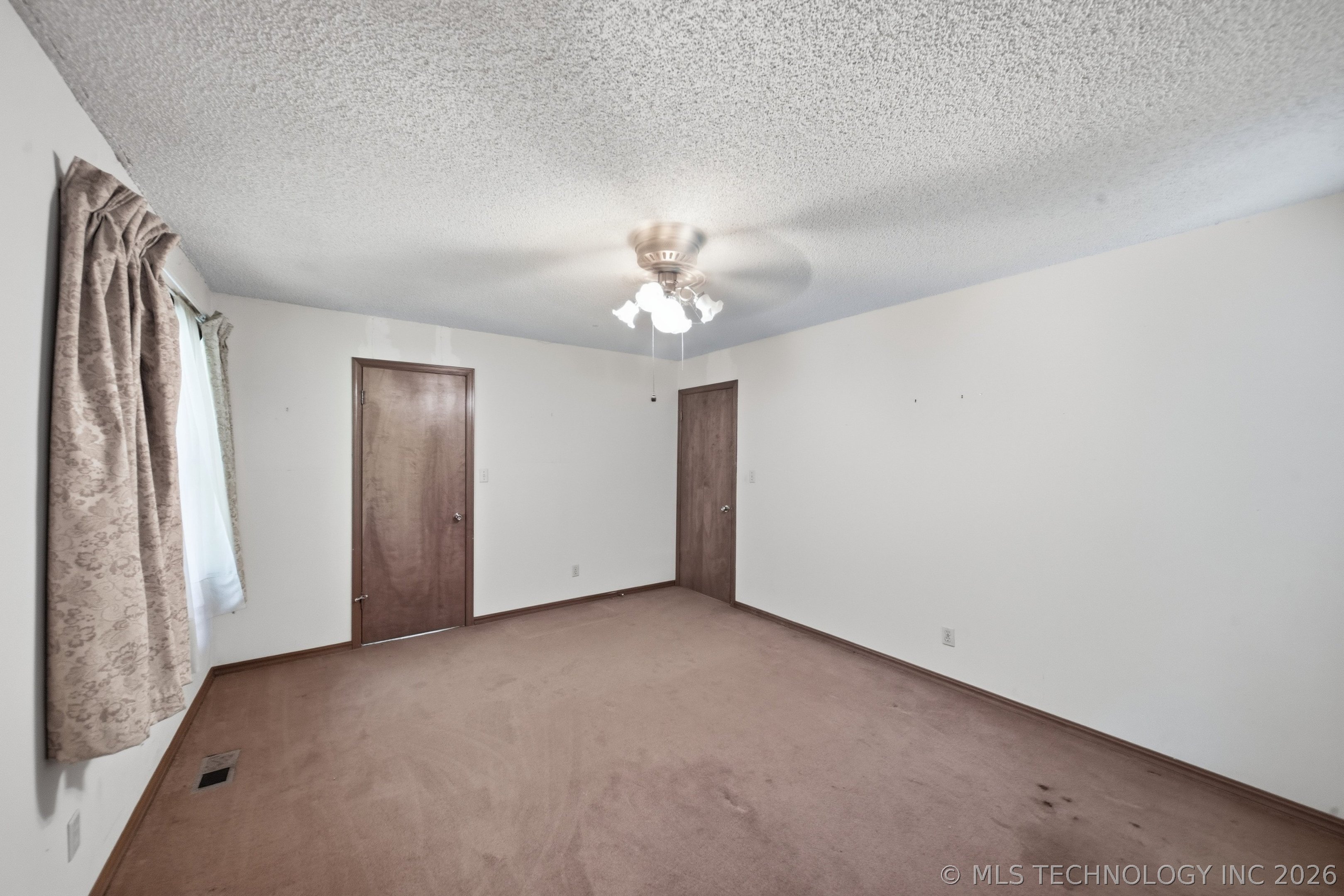 3620 Lakeside Drive Property Photo 26