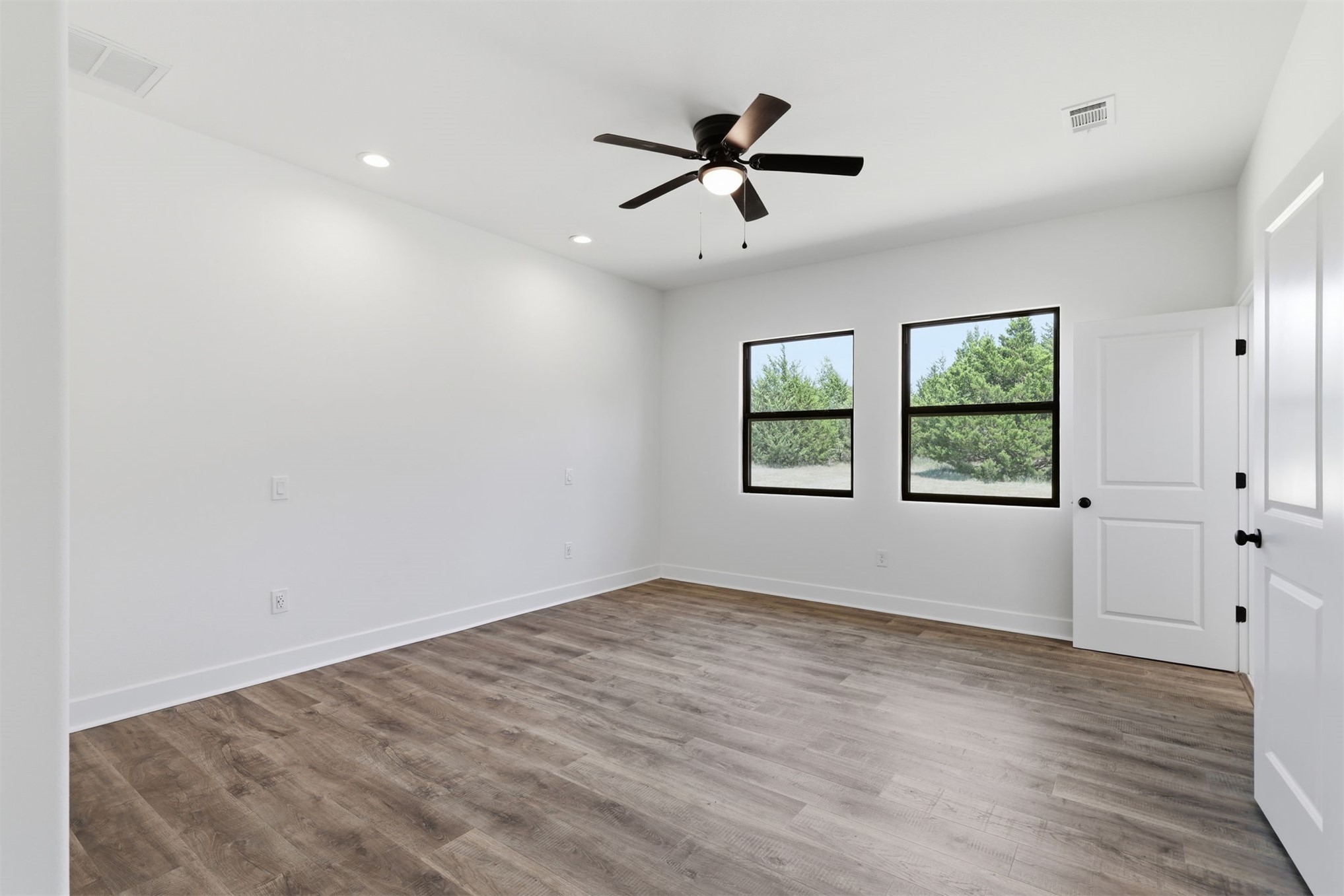63 Deerfield Property Photo 18