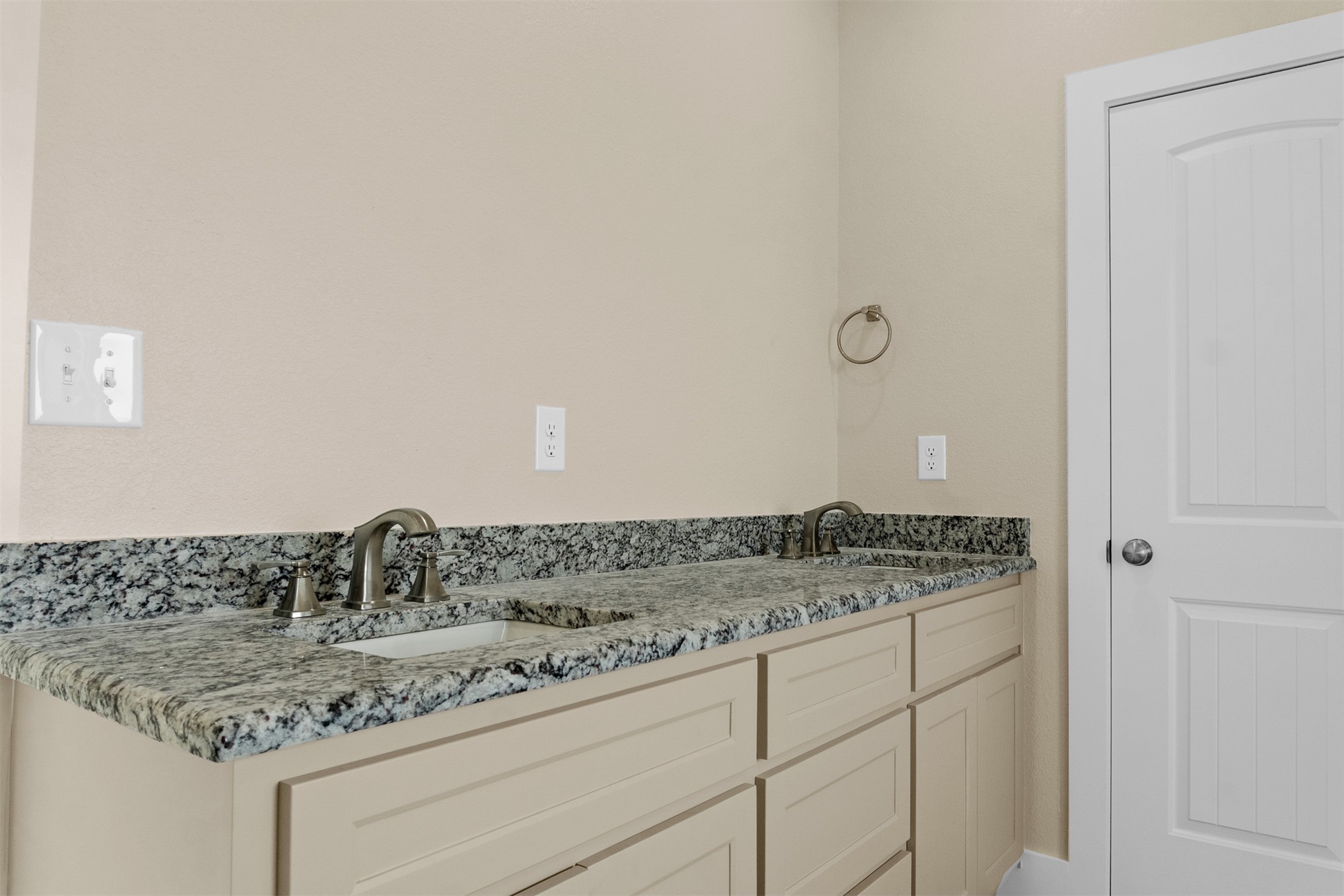 2006 Orchard Road Property Photo 16