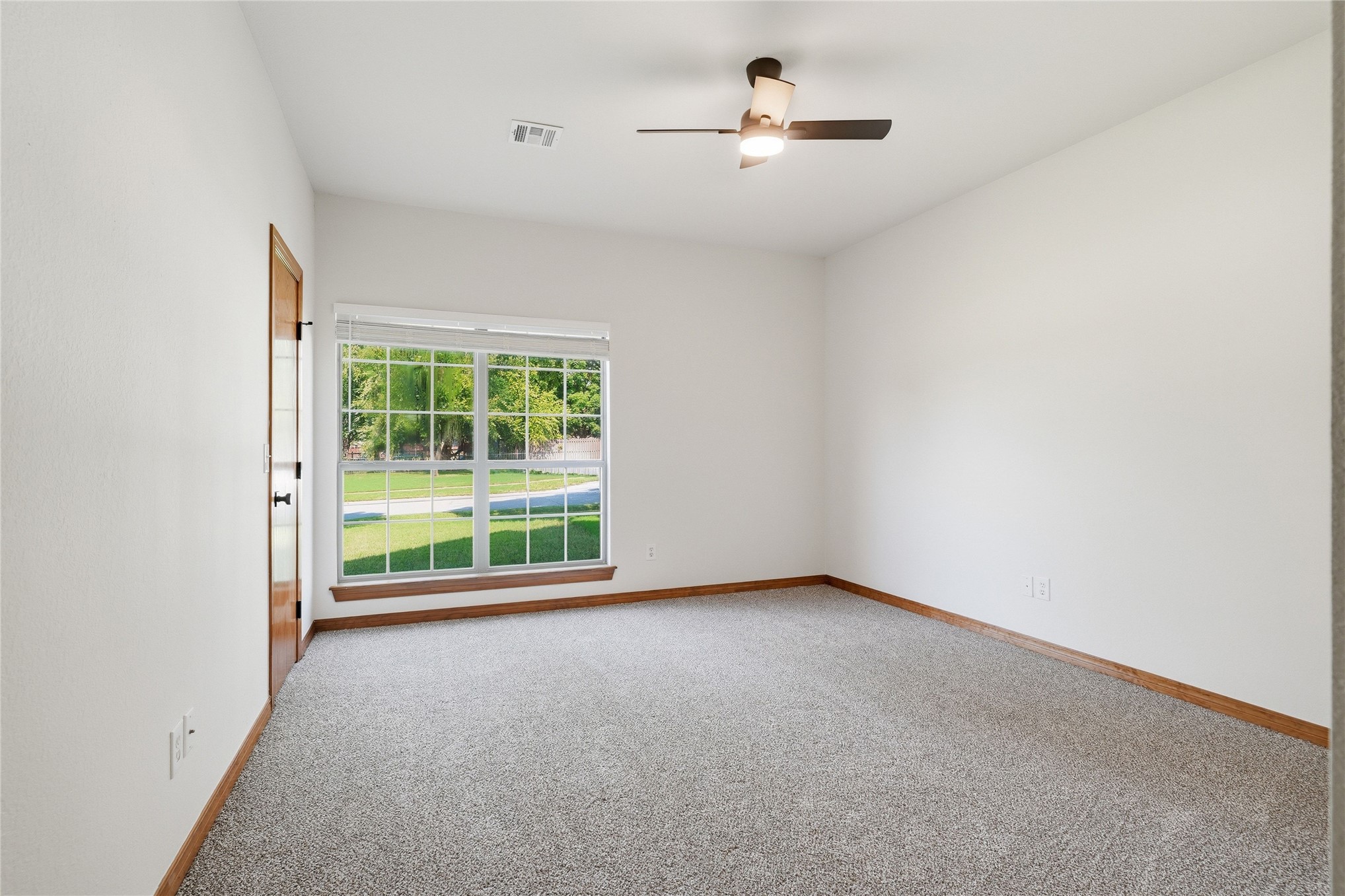 9205 N 137th East Avenue Property Photo 34