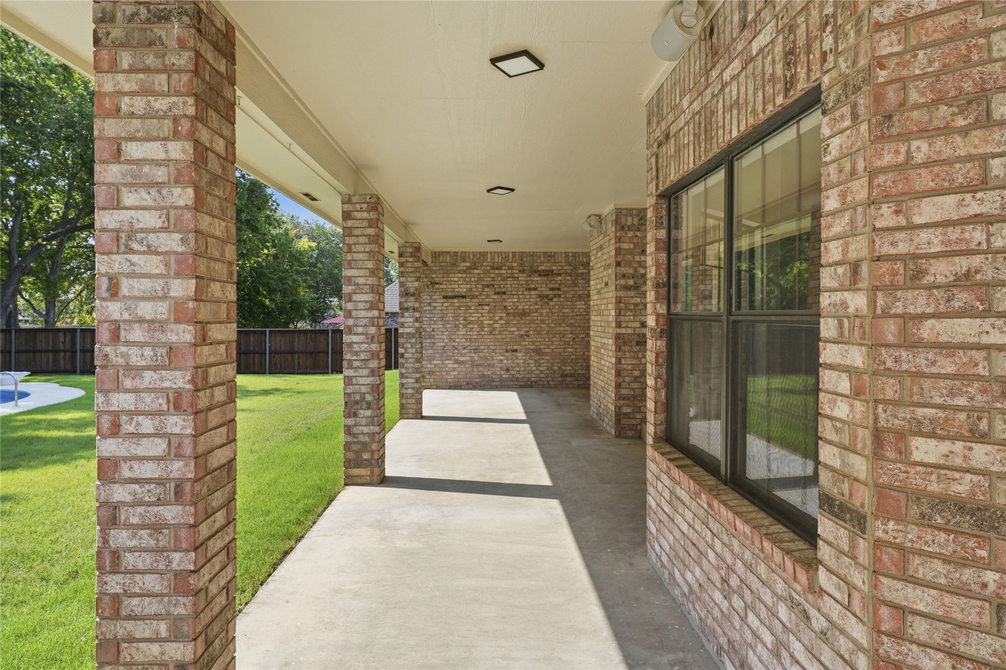 9205 N 137th East Avenue Property Photo 48