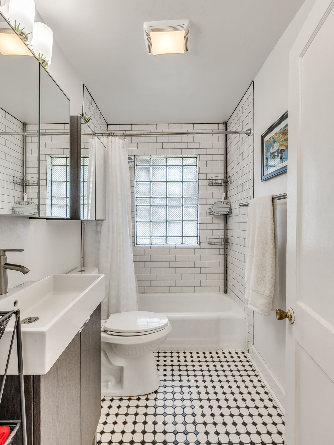 551 N Santa Fe Avenue Property Photo 48