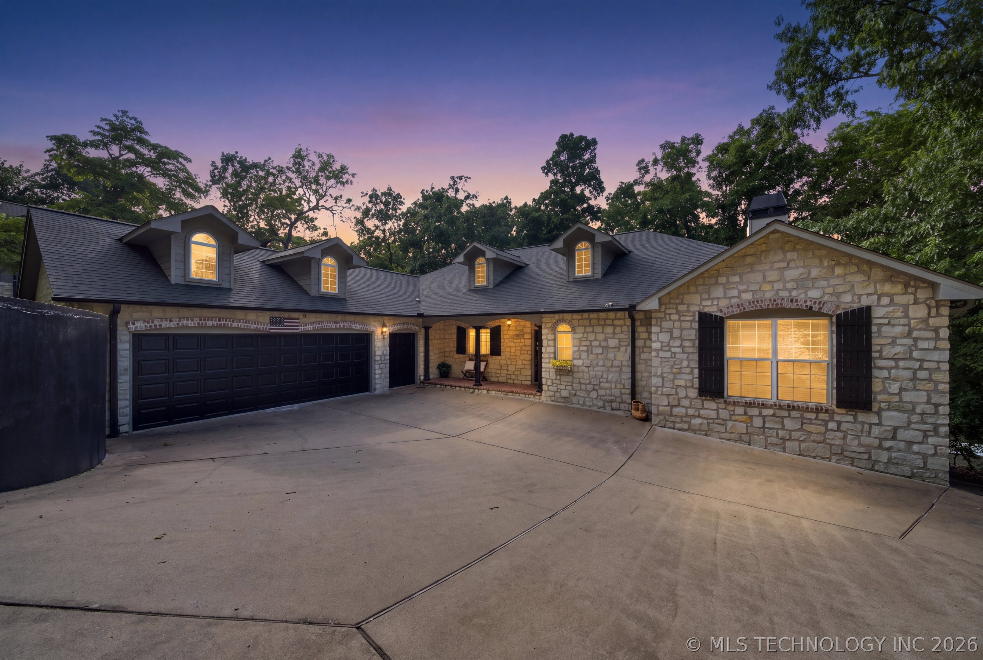 451411 Pheasant Circle Property Photo 1