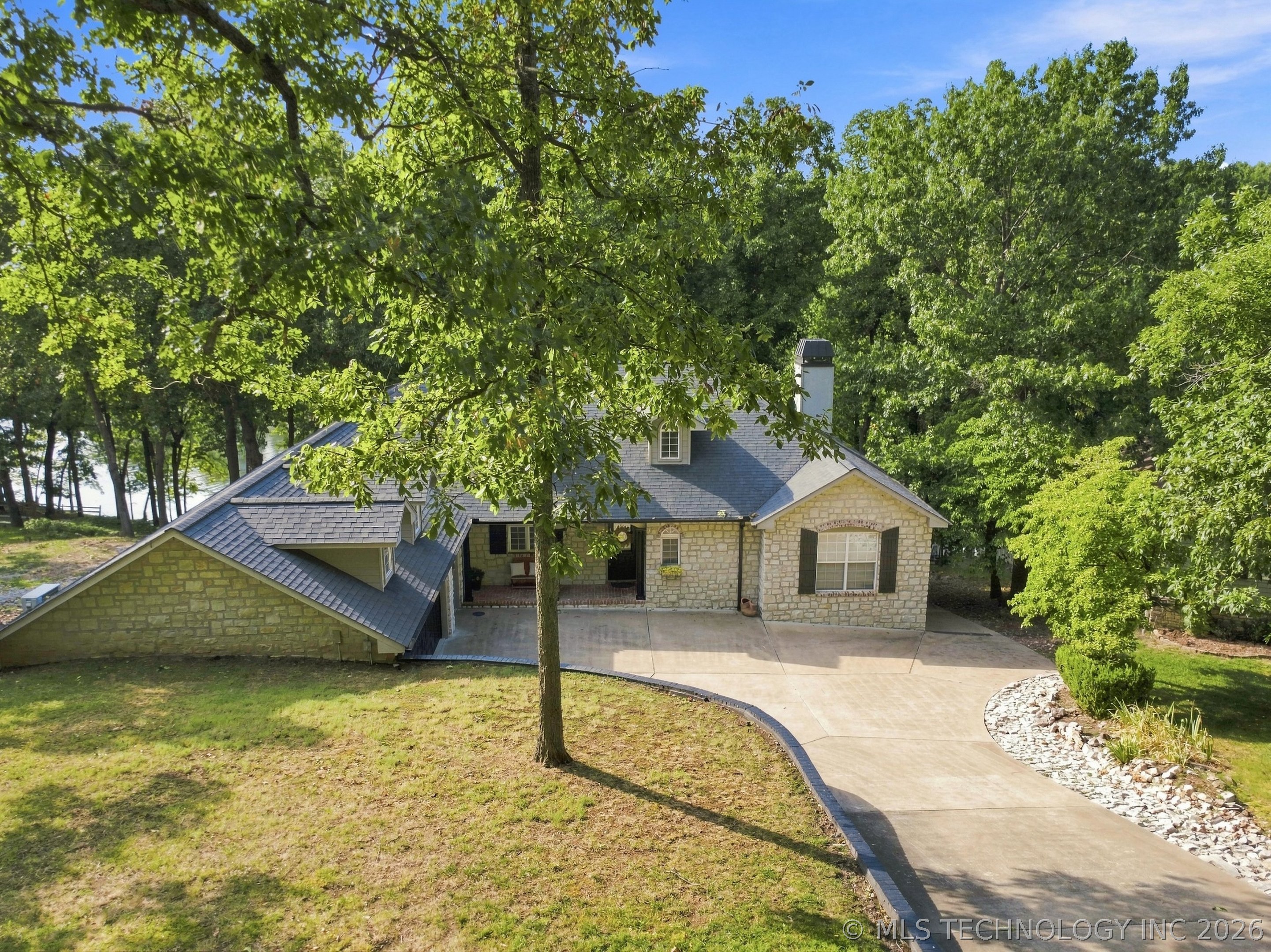 451411 Pheasant Circle Property Photo 3