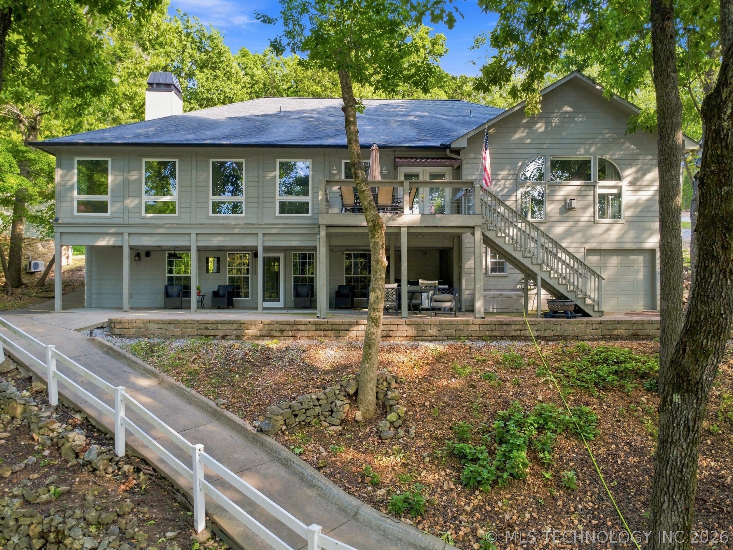 451411 Pheasant Circle Property Photo 4