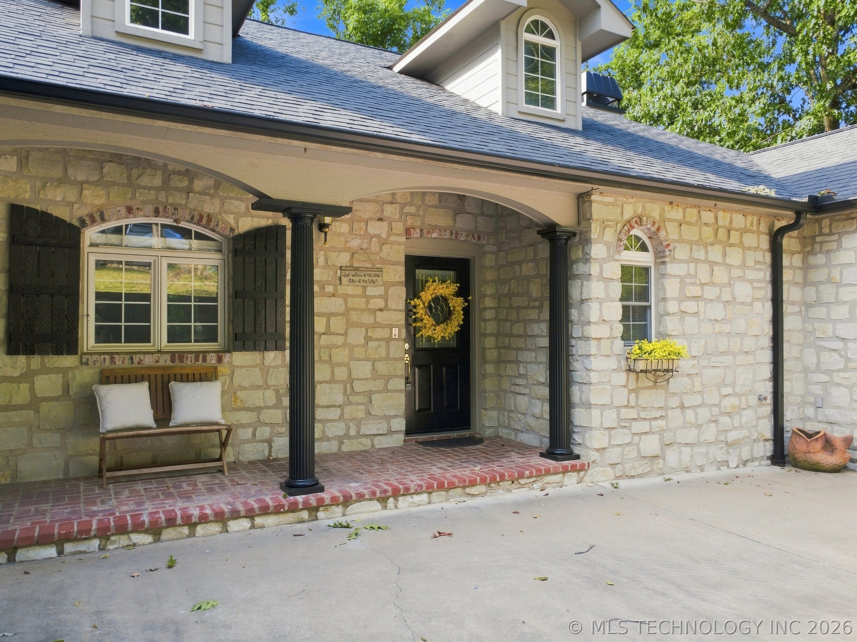 451411 Pheasant Circle Property Photo 6