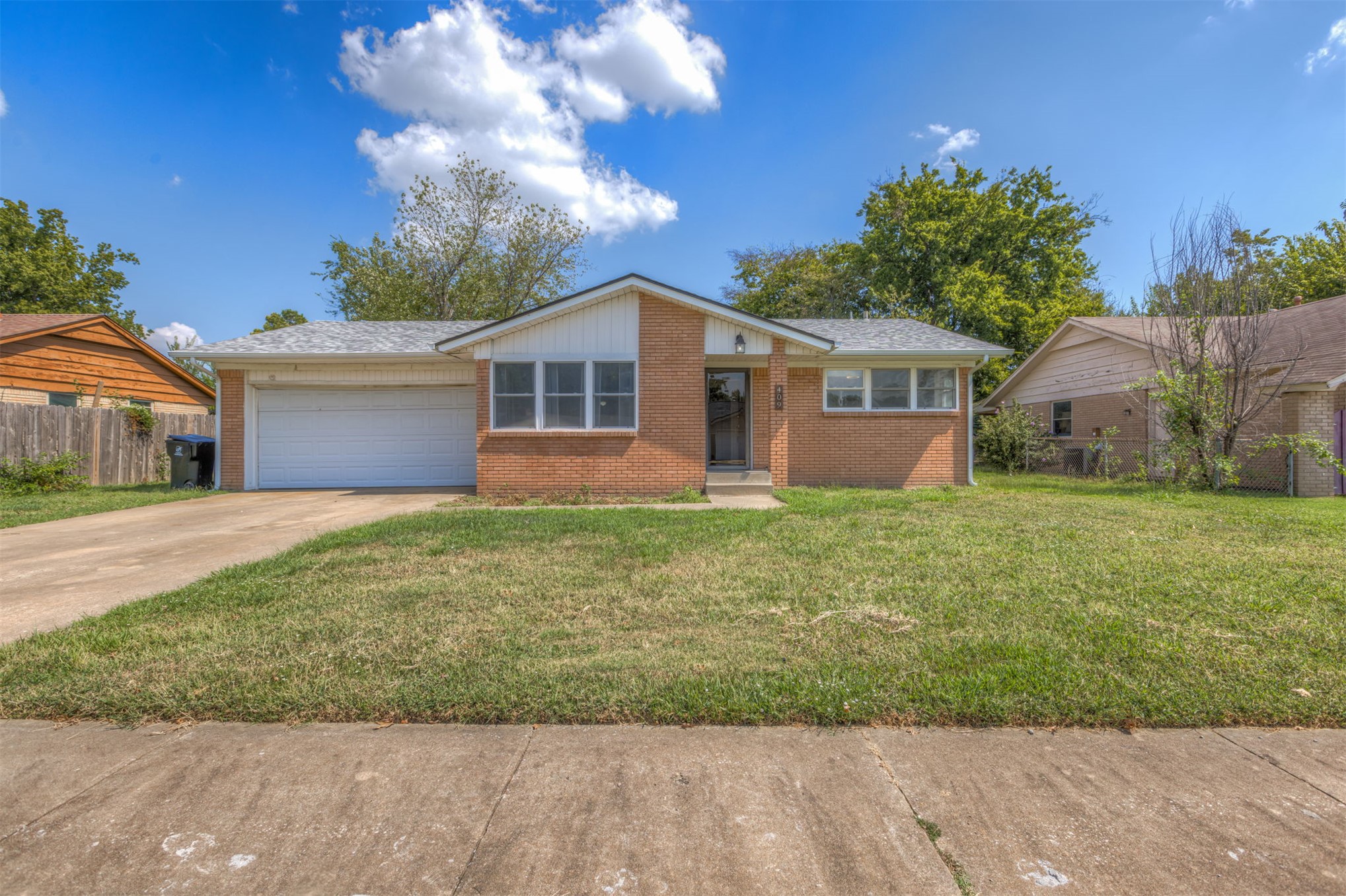 409 S Fern Avenue Property Photo 1
