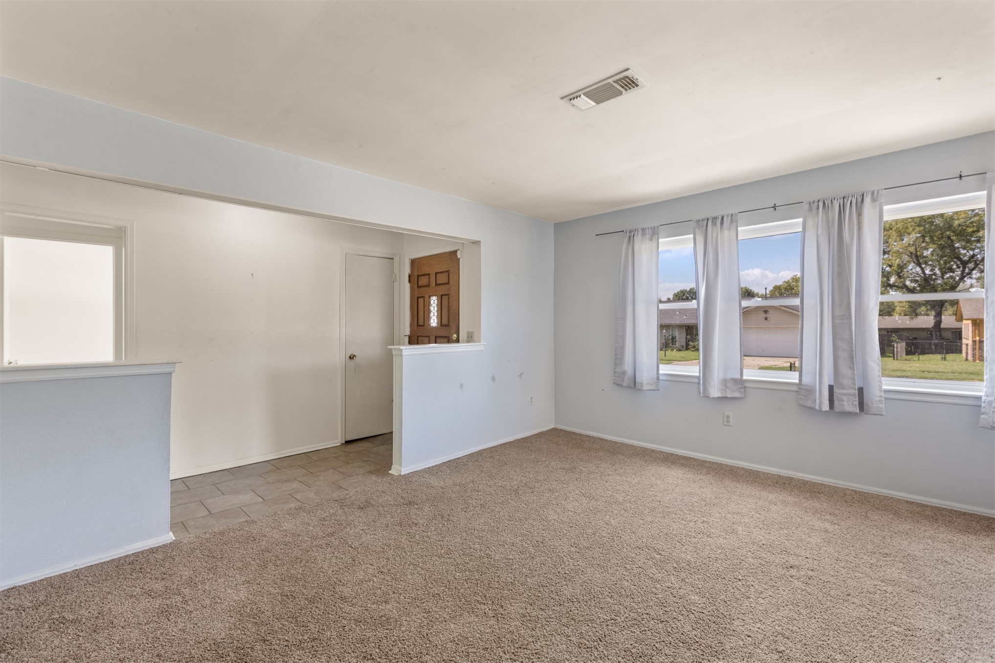 409 S Fern Avenue Property Photo 8