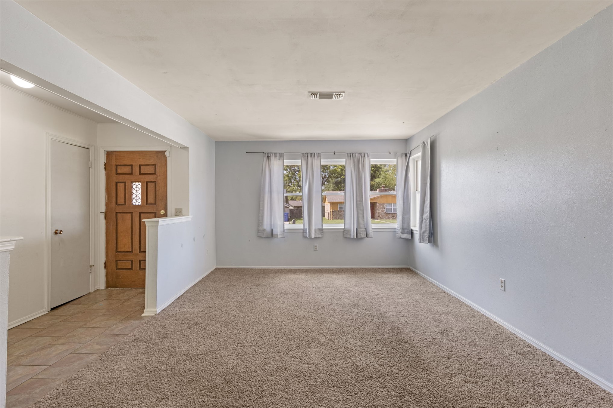 409 S Fern Avenue Property Photo 9