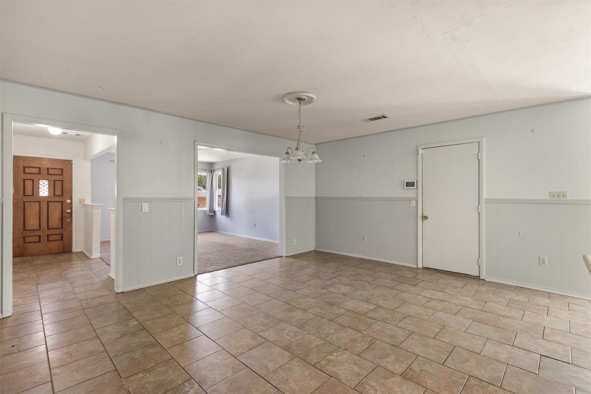409 S Fern Avenue Property Photo 11