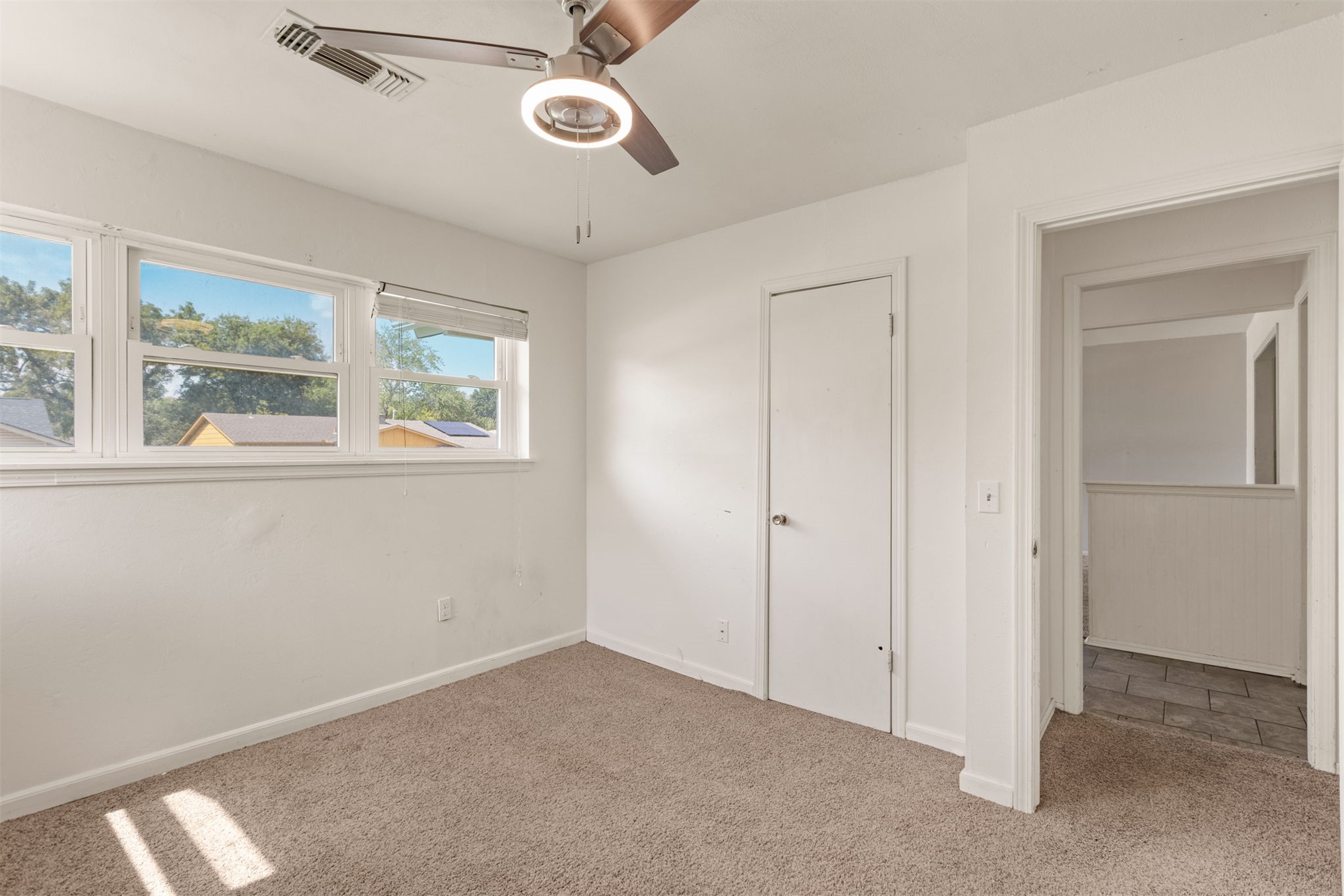 409 S Fern Avenue Property Photo 33