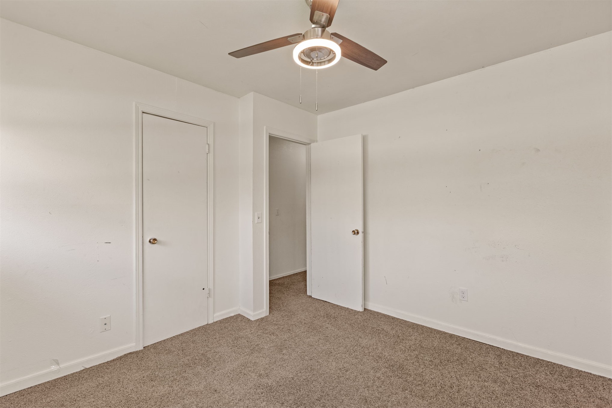 409 S Fern Avenue Property Photo 34