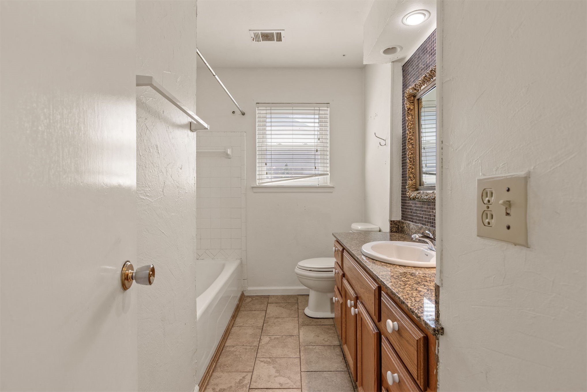 409 S Fern Avenue Property Photo 35