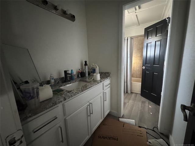 1805 N Hickory Place Property Photo 10