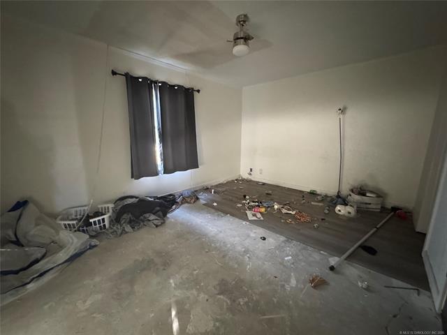 1805 N Hickory Place Property Photo 11