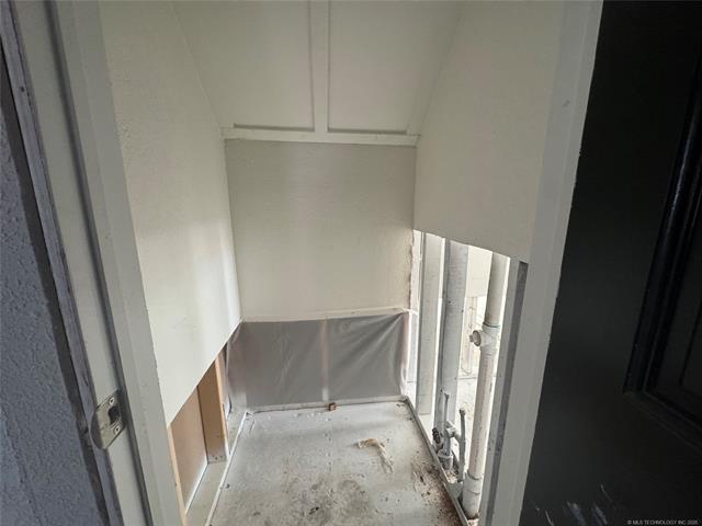 1805 N Hickory Place Property Photo 16