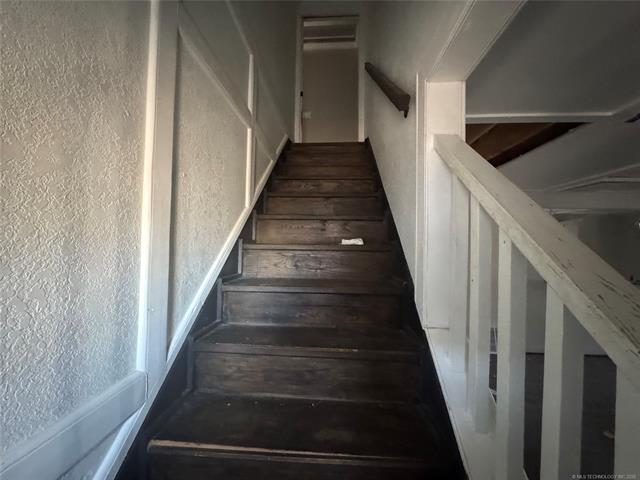 1805 N Hickory Place Property Photo 21