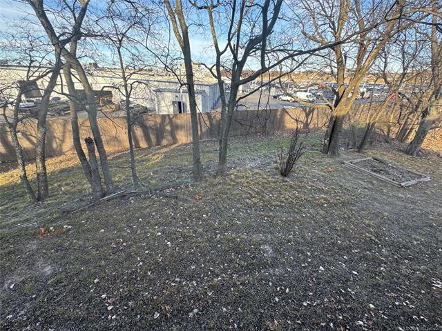 1805 N Hickory Place Property Photo 29