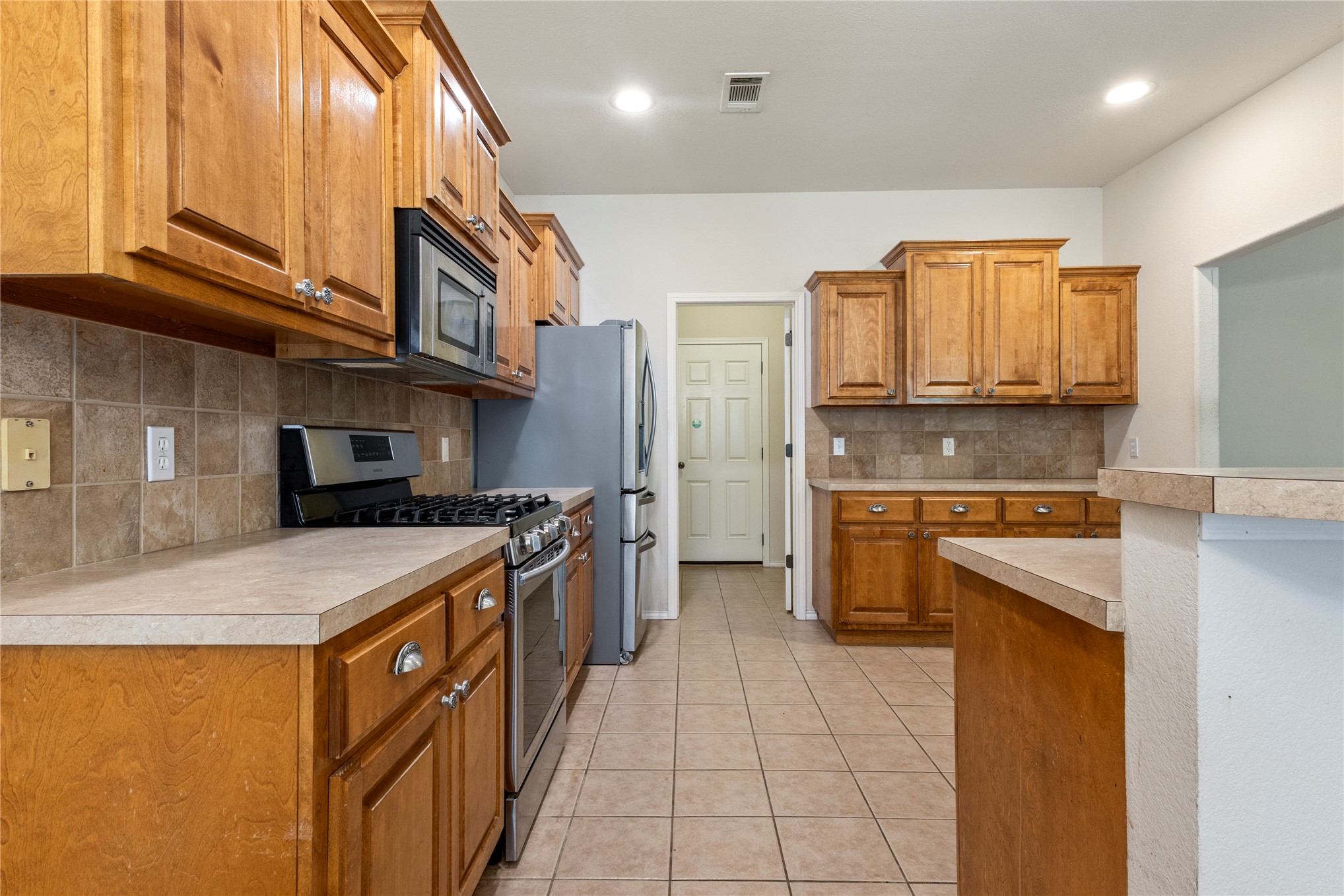 2404 S 10th Street Property Photo 12