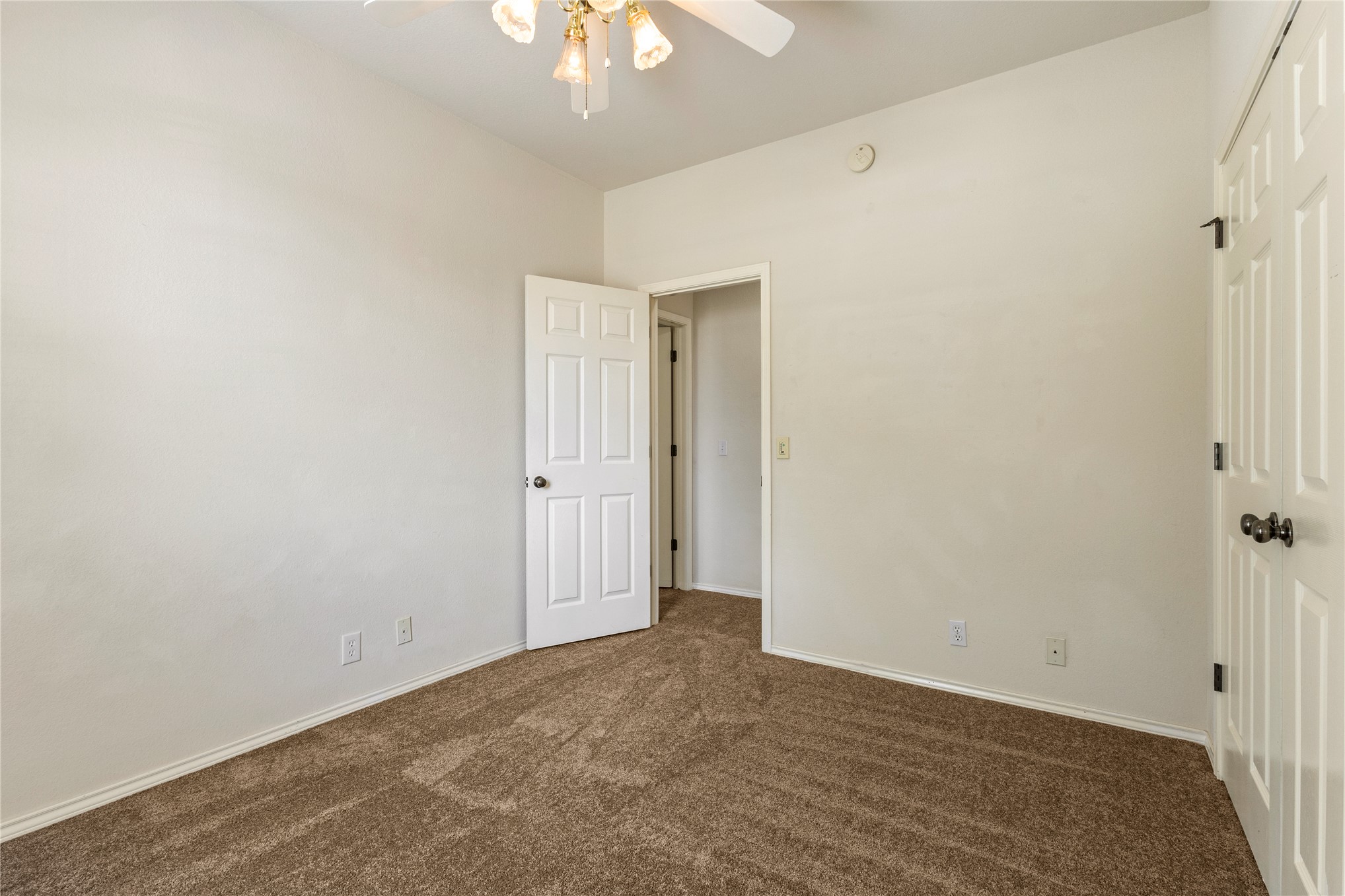 2404 S 10th Street Property Photo 28