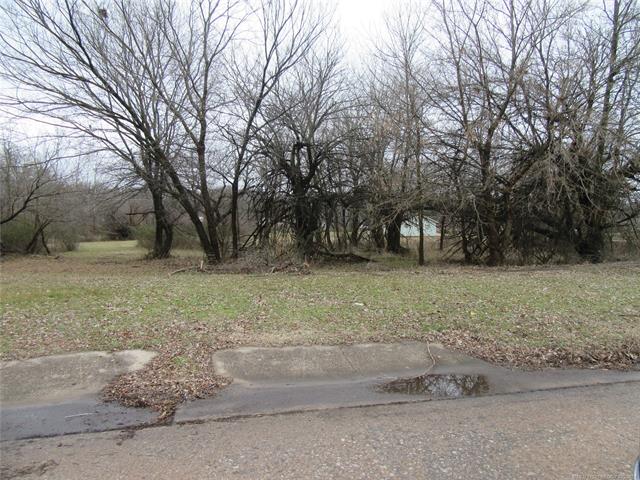W Delaware Property Photo 1