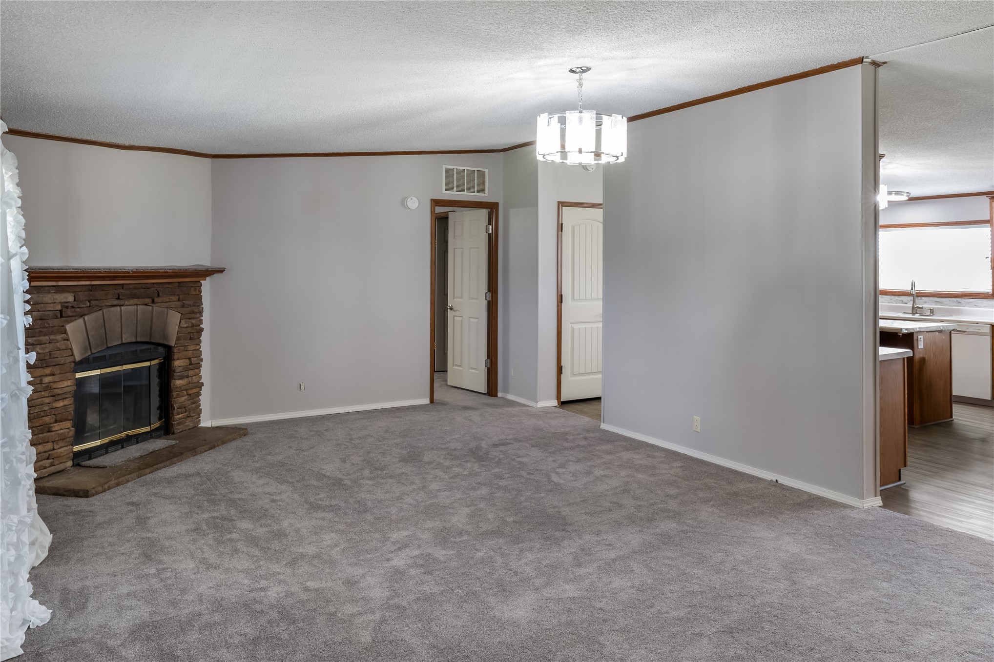 436257 E 210 Road Property Photo 5
