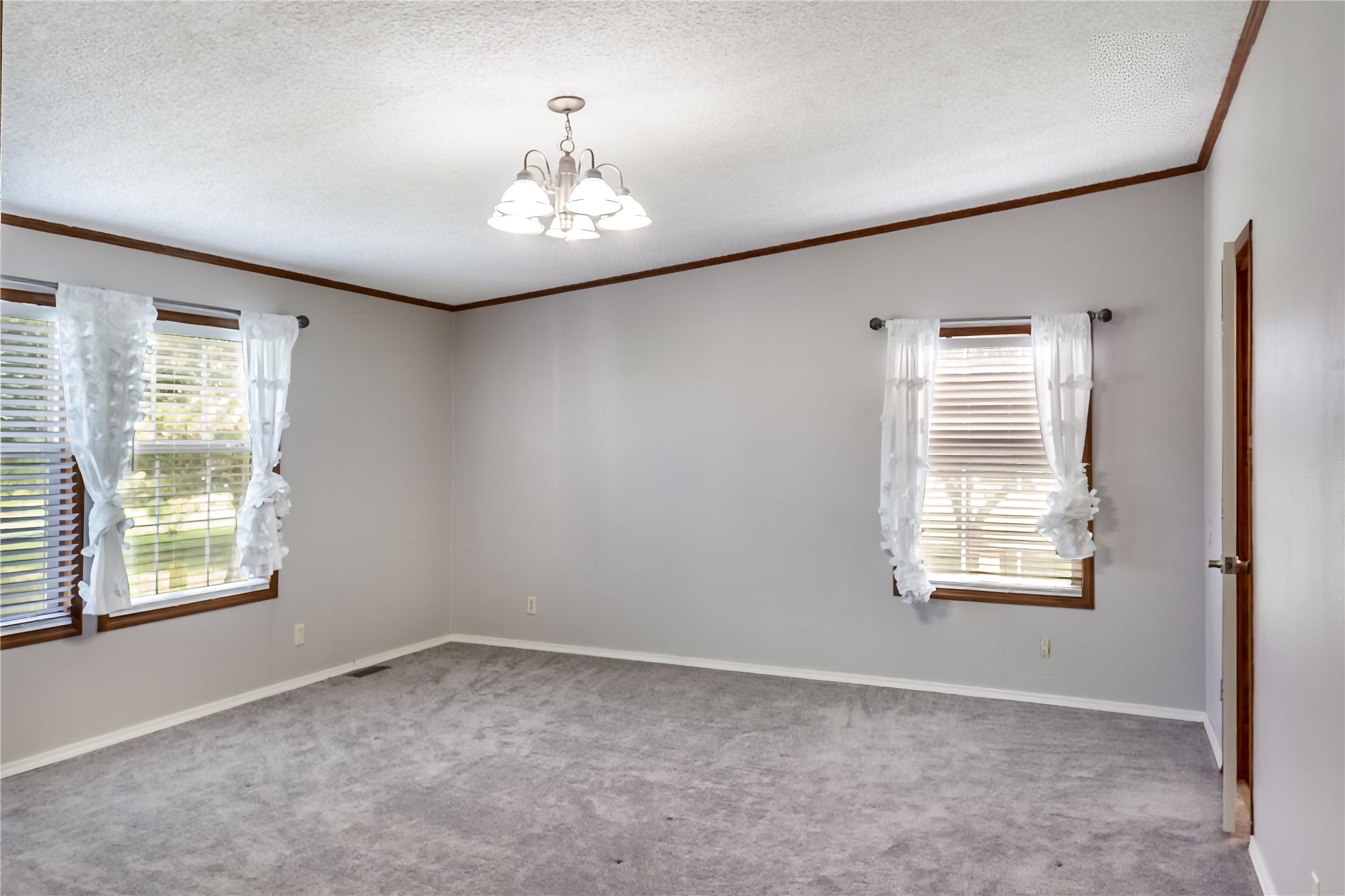 436257 E 210 Road Property Photo 8