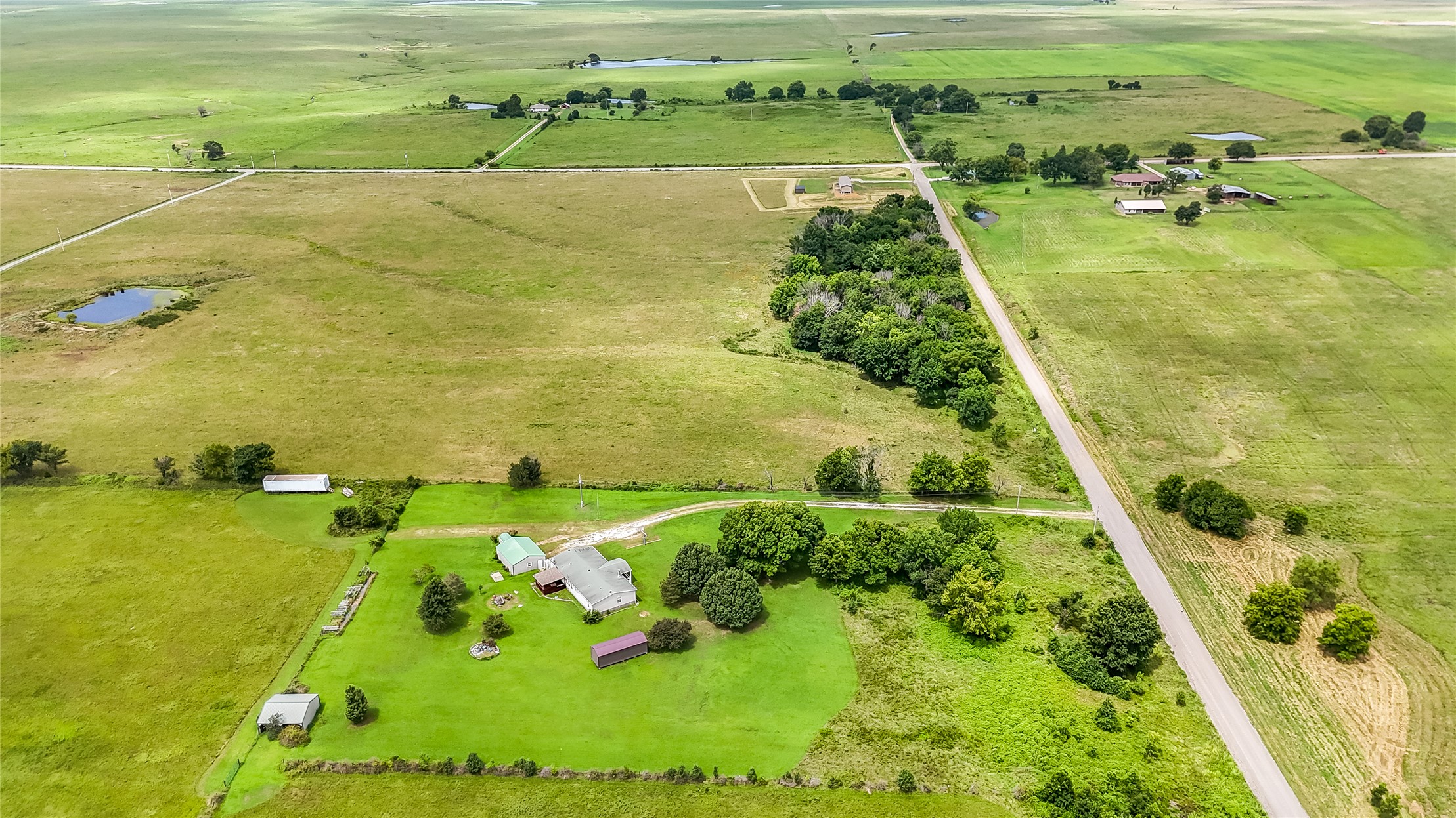 436257 E 210 Road Property Photo 32