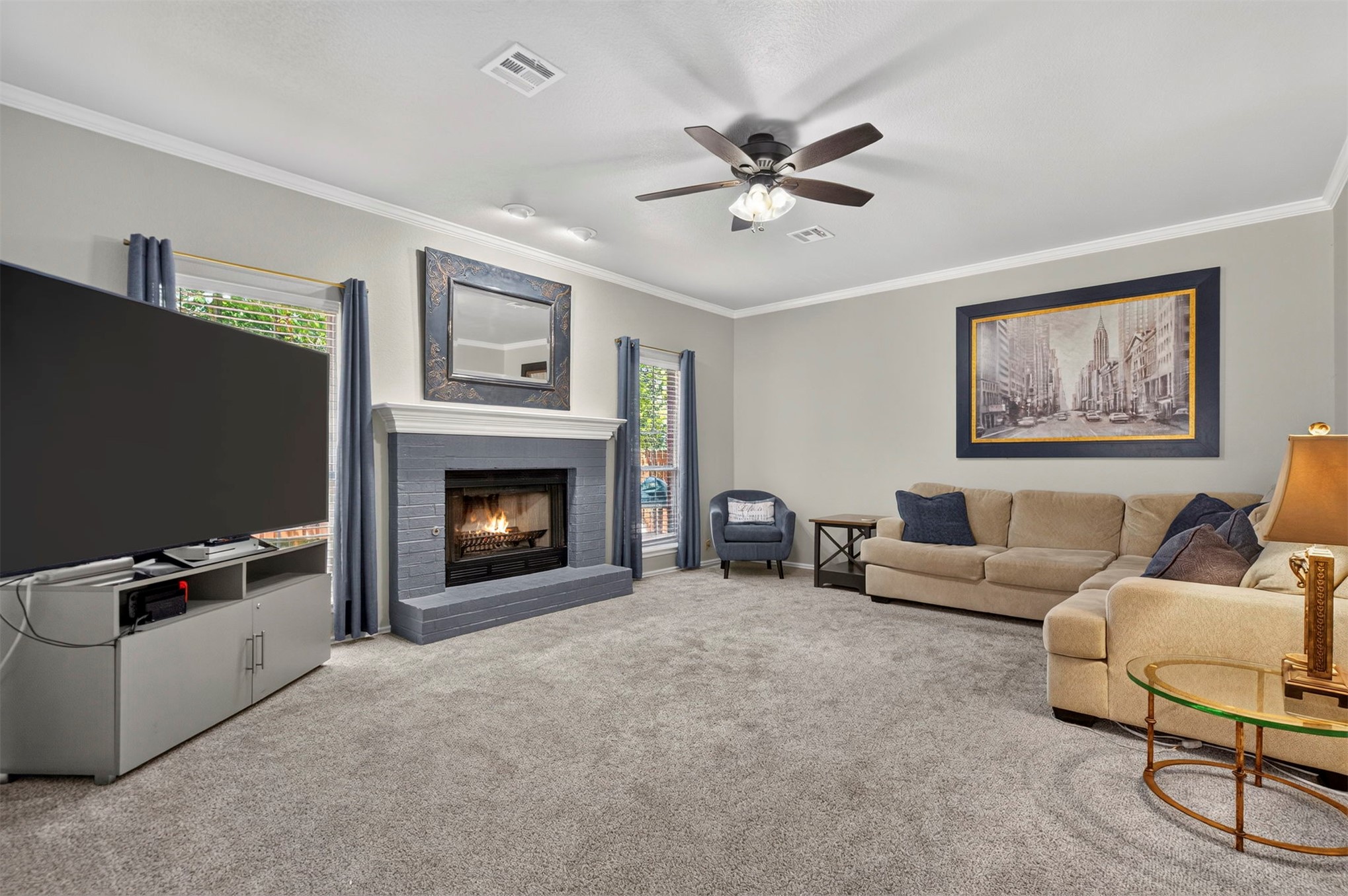 2400 S Willow Avenue Property Photo 4