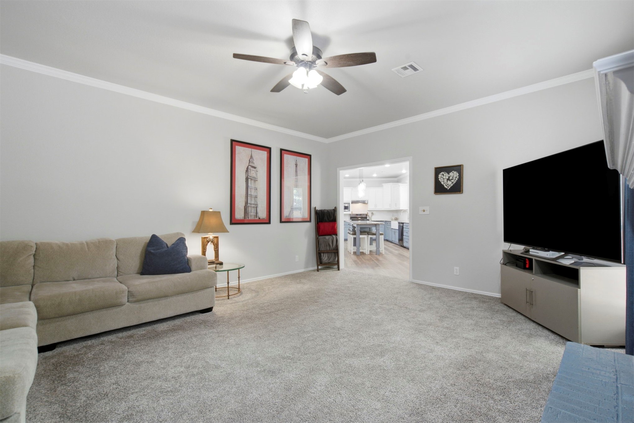 2400 S Willow Avenue Property Photo 6