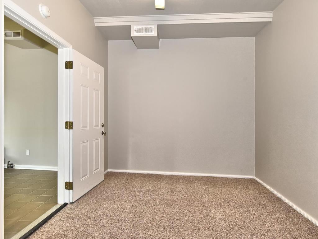 337 S 48th West Avenue Property Photo 14