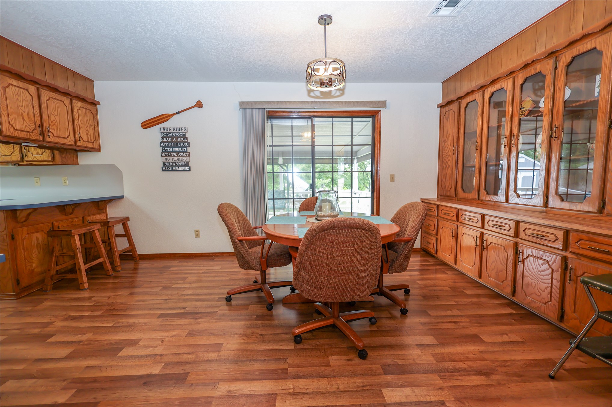 2030 Castle Rock Drive Property Photo 10