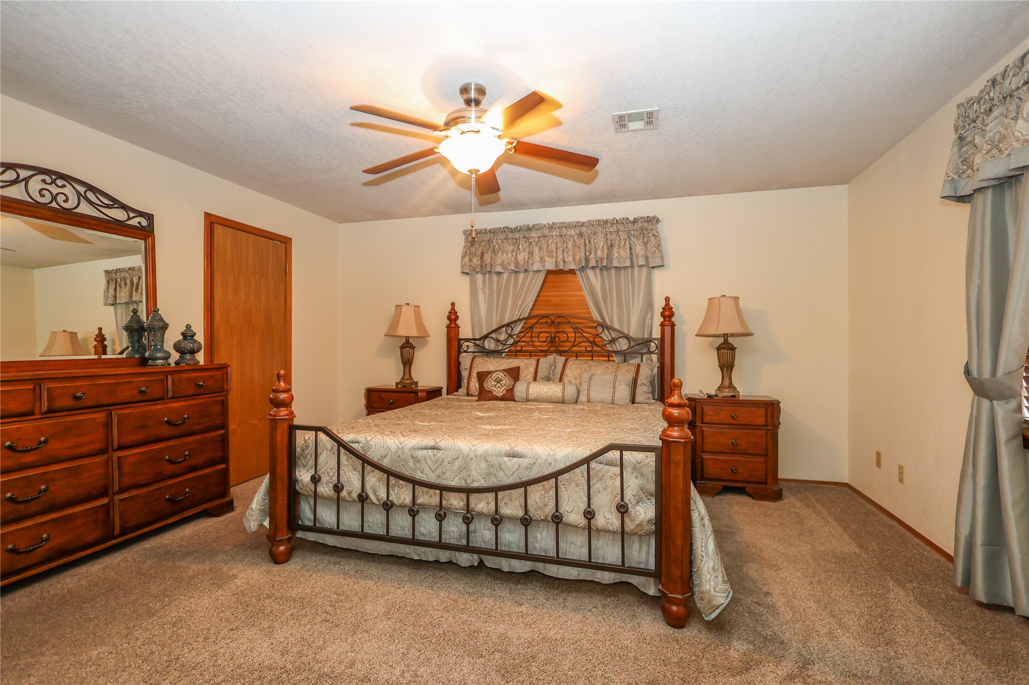 2030 Castle Rock Drive Property Photo 13
