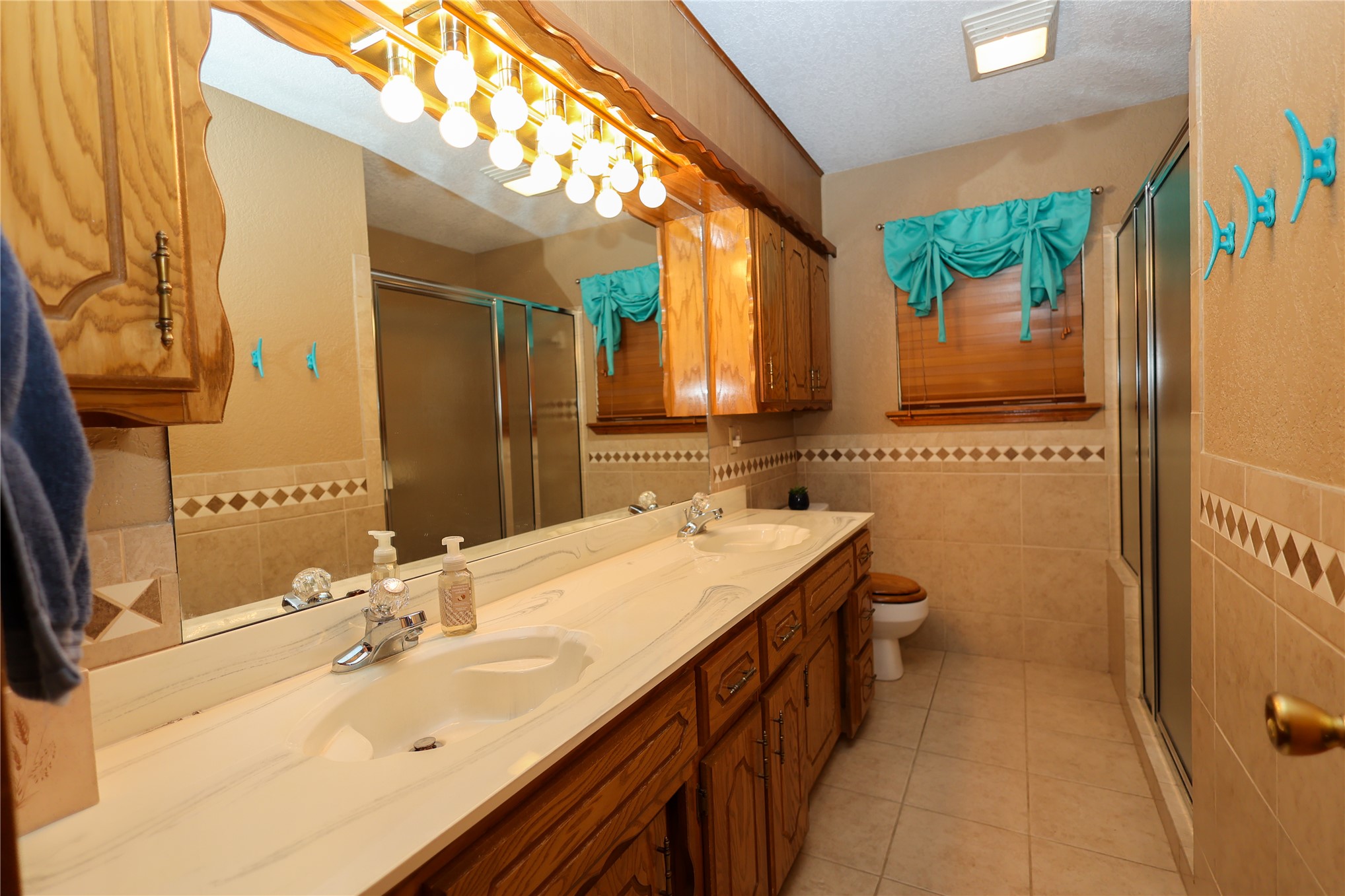 2030 Castle Rock Drive Property Photo 17