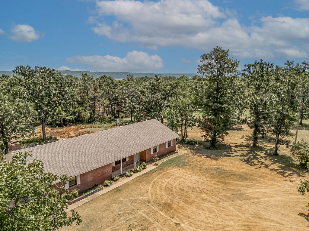 73502 Cyclone Hollow Road Property Photo 3