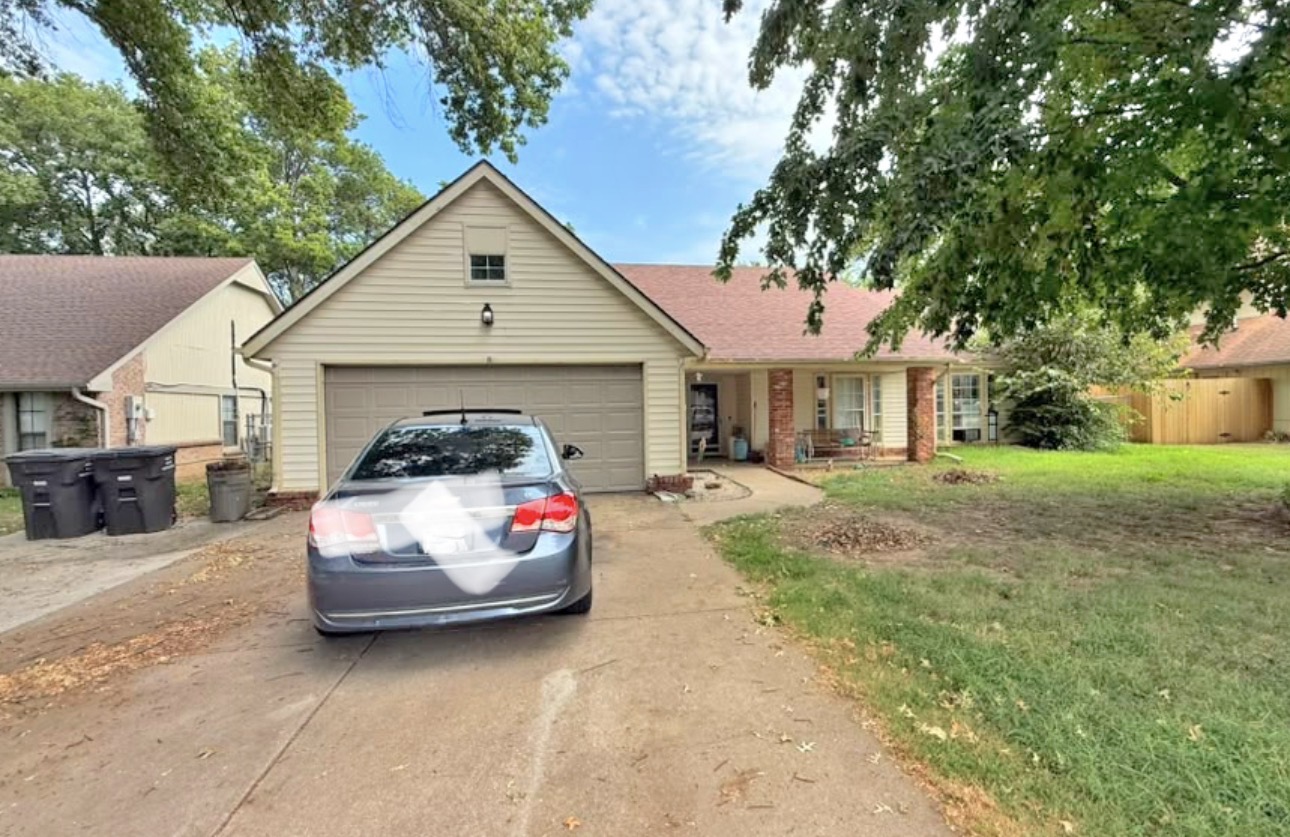 6888 Lee Drive Property Photo 1
