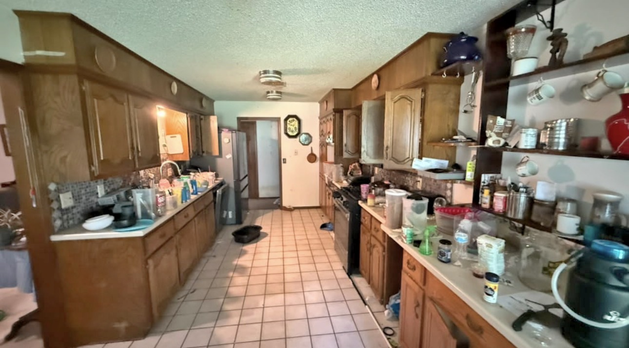 6888 Lee Drive Property Photo 4