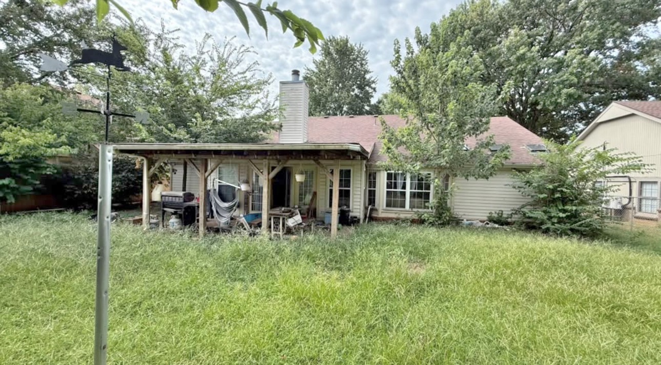 6888 Lee Drive Property Photo 5