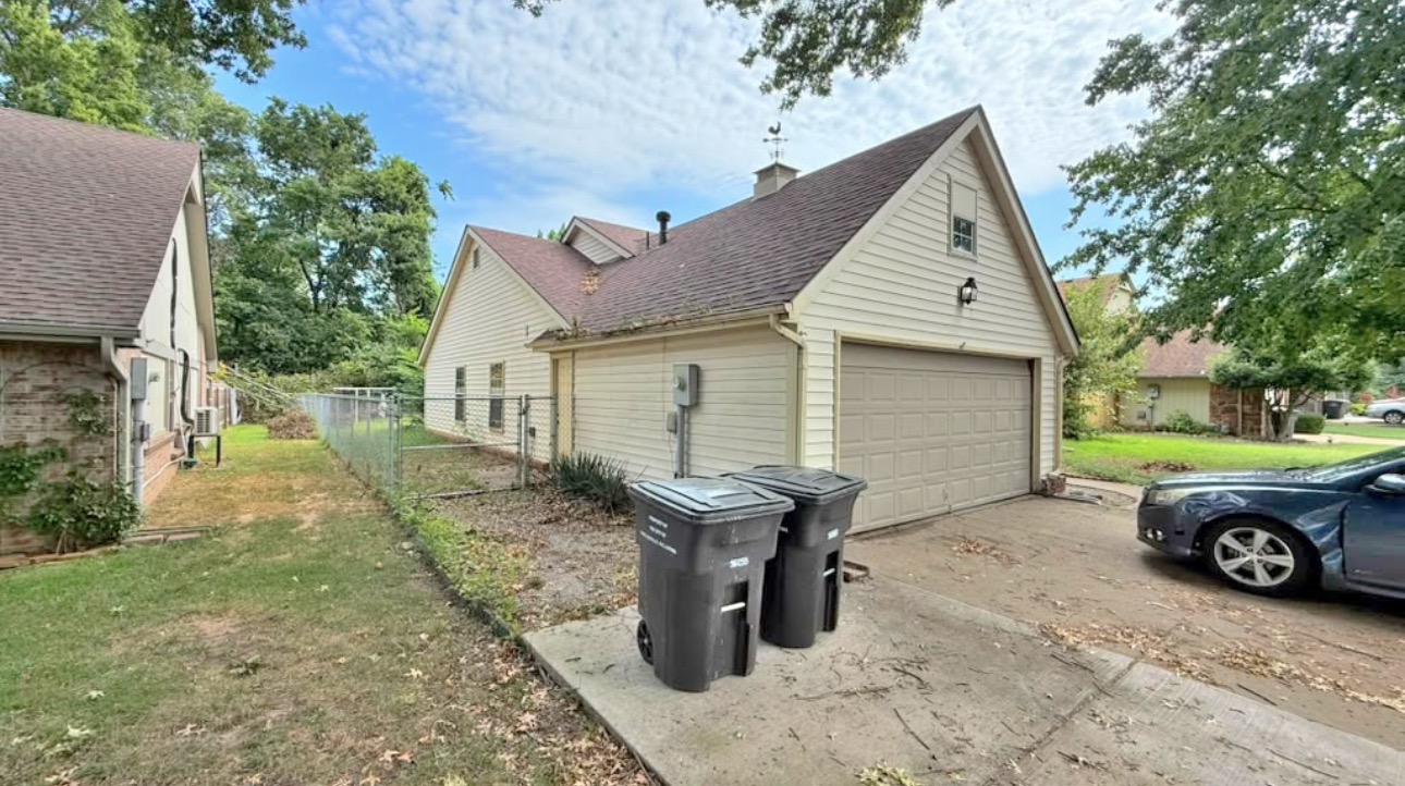 6888 Lee Drive Property Photo 6
