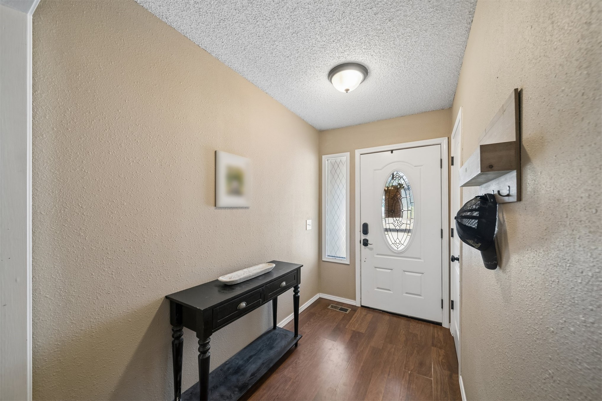 412 Beaumont Court Property Photo 4