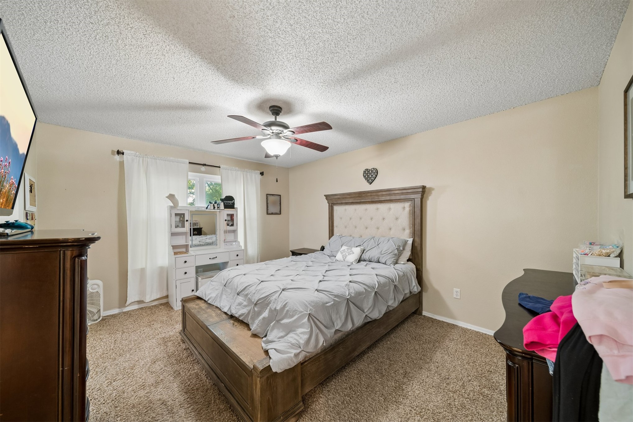 412 Beaumont Court Property Photo 16